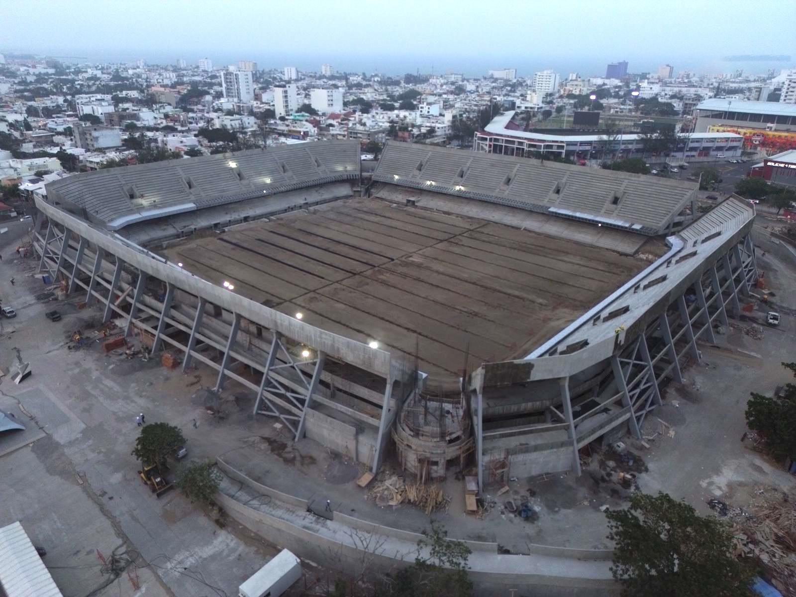 Gobernador destaca avances del estadio Luis “Pirata” Fuente