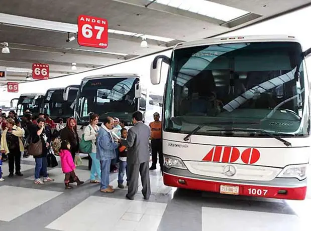 ADO modifica horarios por inseguridad en carreteras de Veracruz