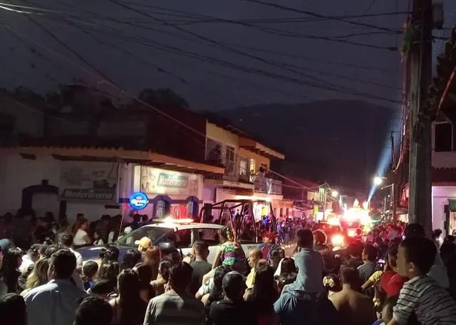 Matan a mujer durante segundo desfile del carnaval de Jalcomulco