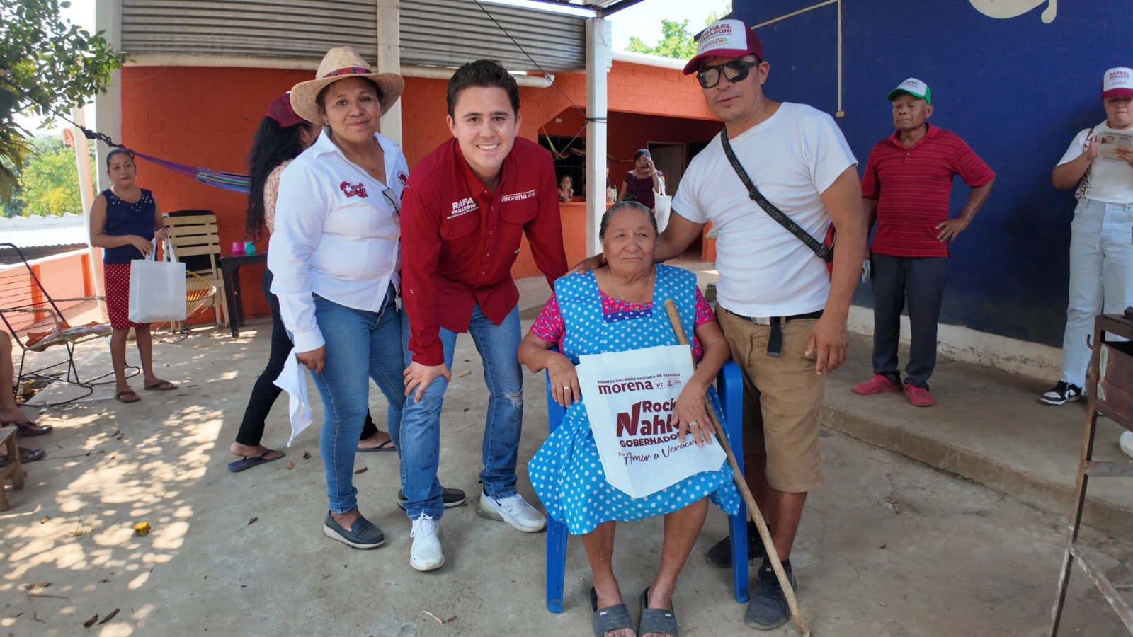 En su séptimo día de campaña  Rafa Fararoni acudió o a la localidad de Buenos Aires Texalpan y Xoteapan