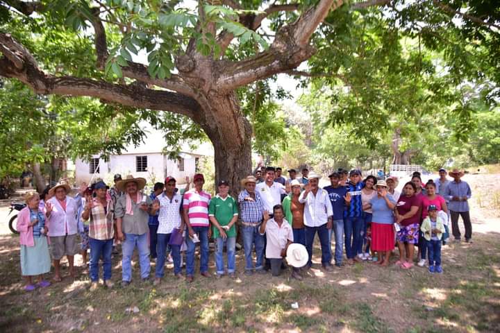 En Tlacotalpan, tanto en la zona rural como en la cabecera, Argeniz Vázquez Copete tiene la aceptación de las mayorías. ☀