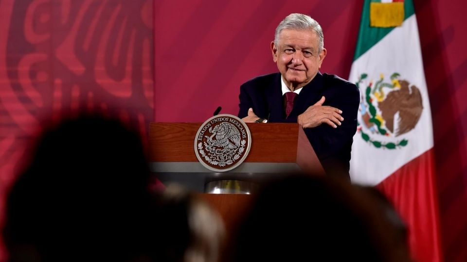 AMLO reconoce a los legisladores de la 4T: «ayudaron mucho en la transformación»