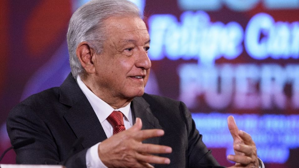 AMLO se compromete a cumplir con un sistema de salud universal