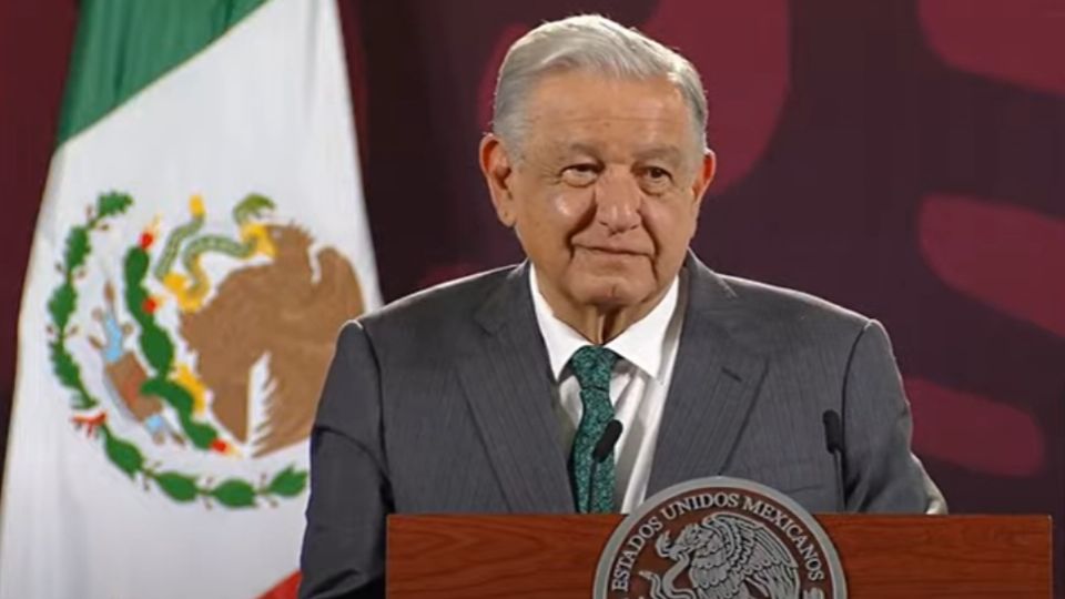 AMLO anuncia venta de energía a Belice