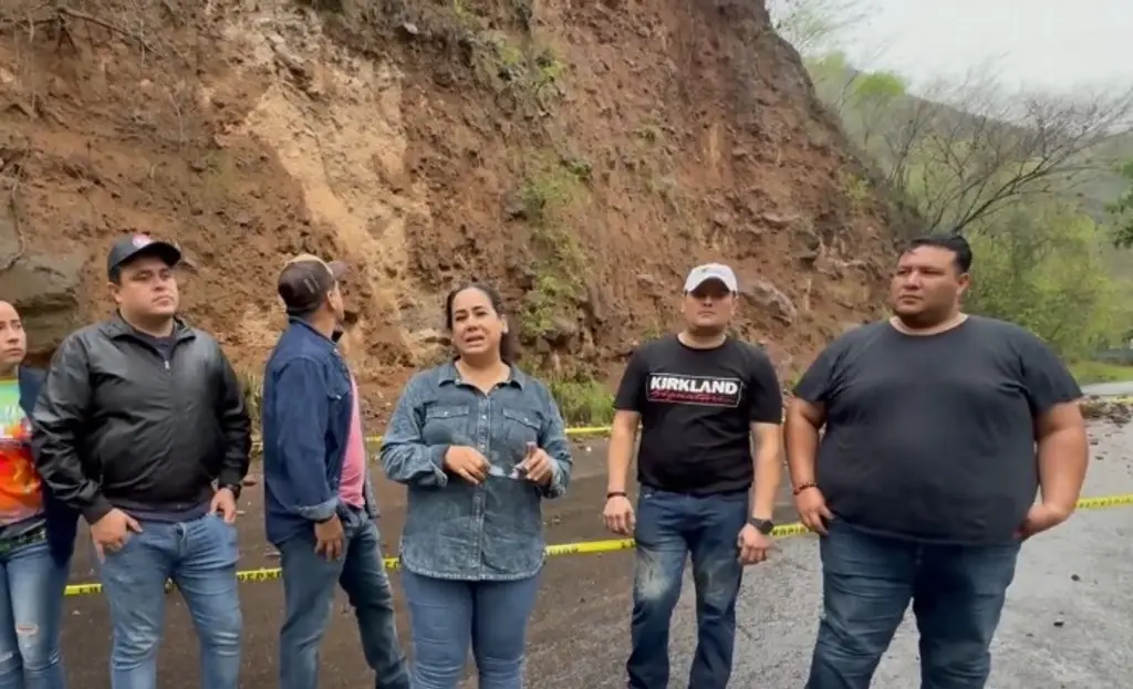 Hay cierre en la carretera Castillo-Actopan por deslaves