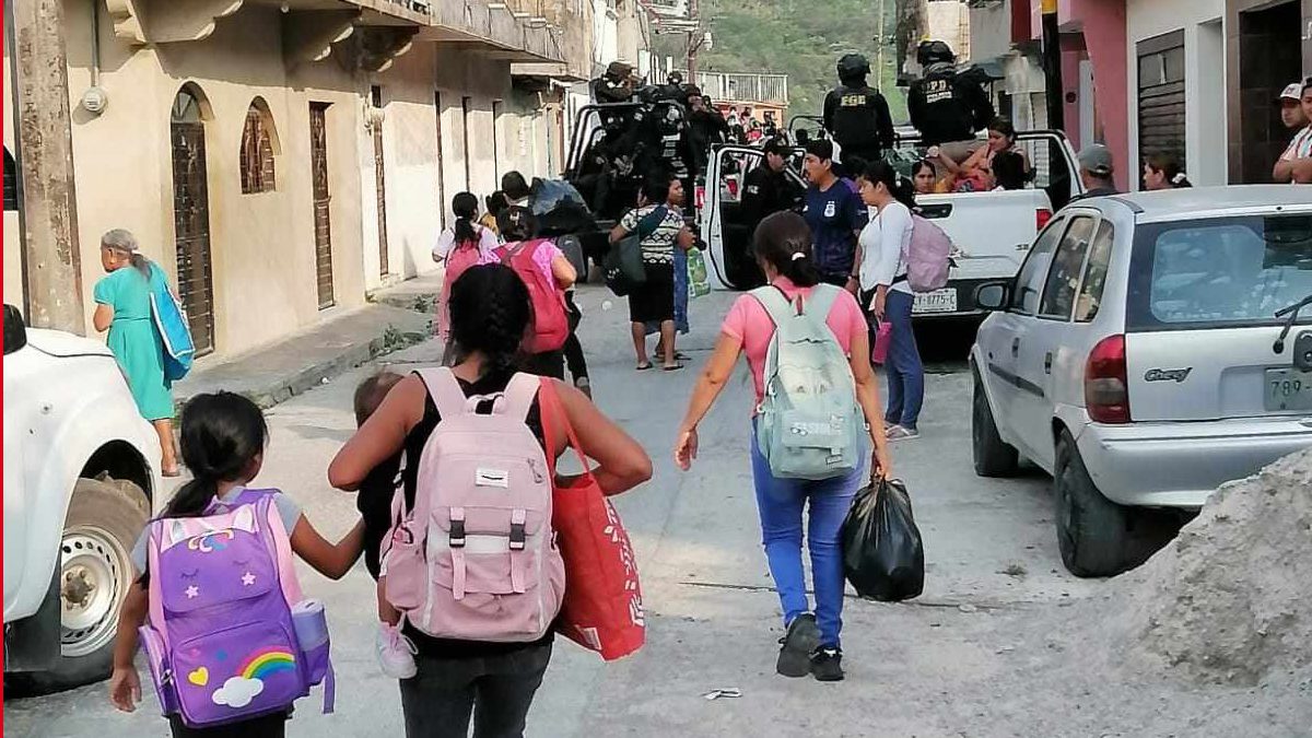 Regresan a Tila los más de 4 mil desplazados por la violencia