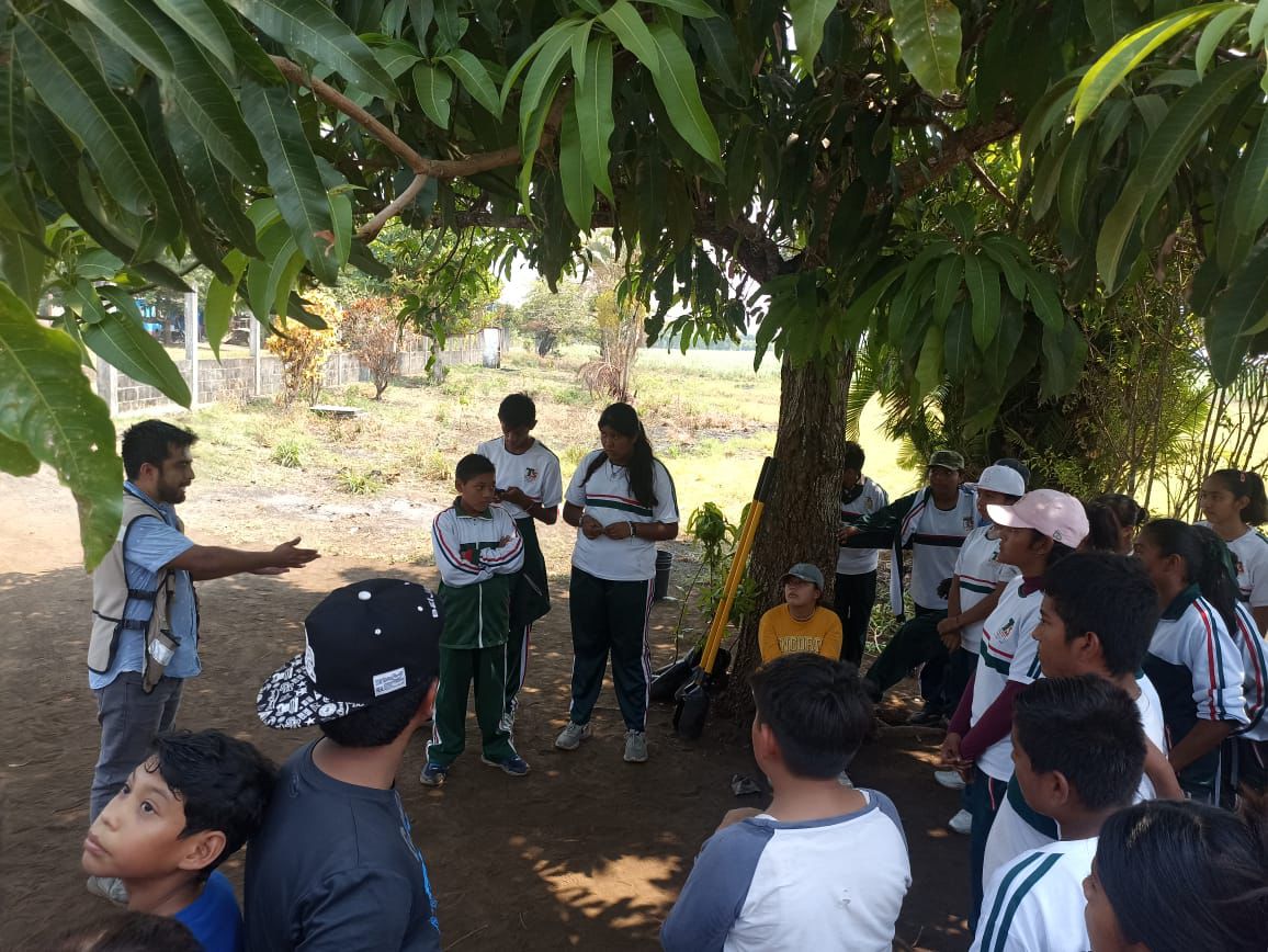 Plantación de Árboles en Telesecundaria de Escobillal en el Día Mundial del Medio Ambiente