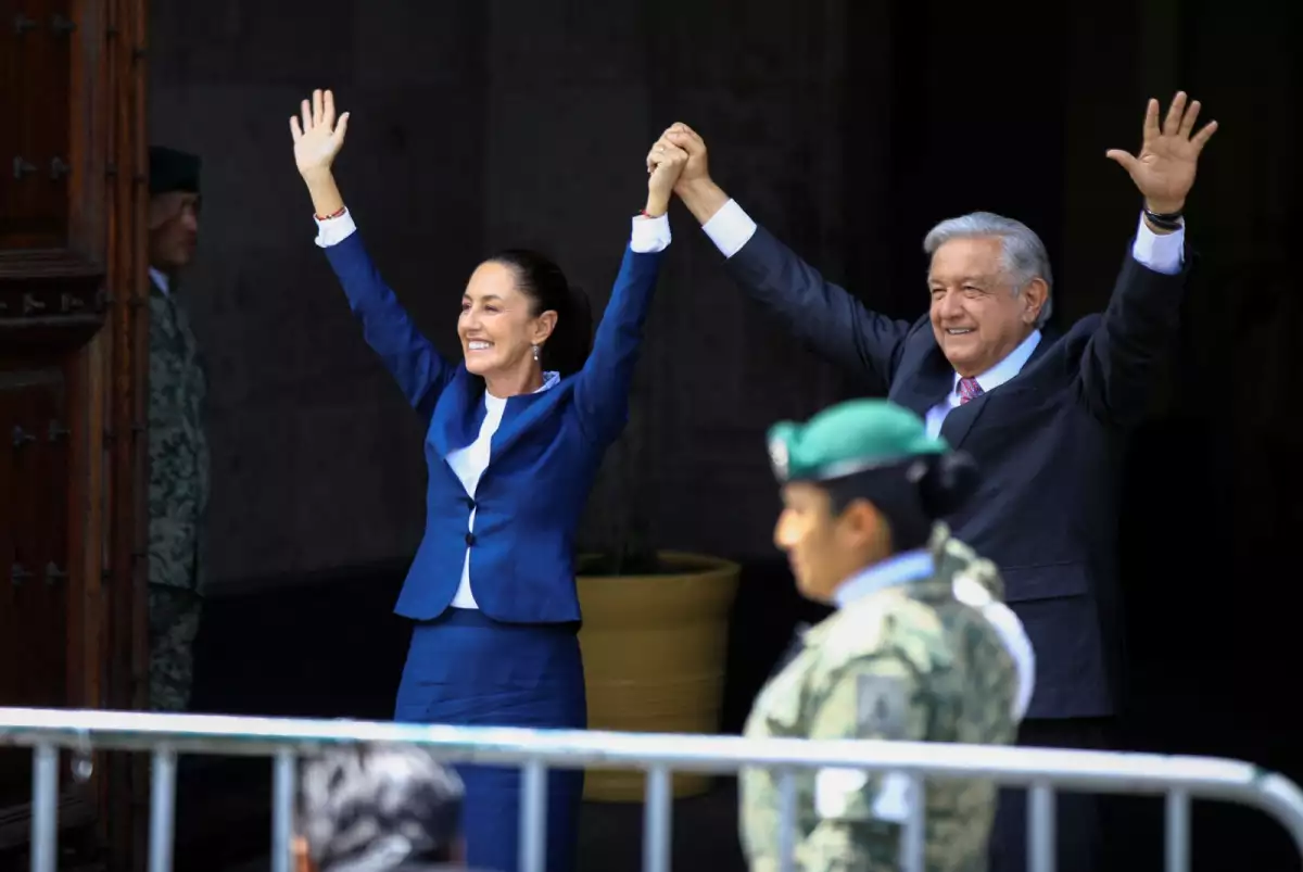 AMLO recibe a Claudia Sheinbaum en Palacio Nacional