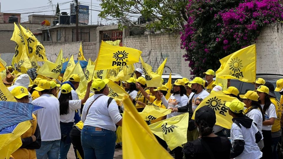 AMLO reconoce al PRD: «era un partido que surgió del pueblo»