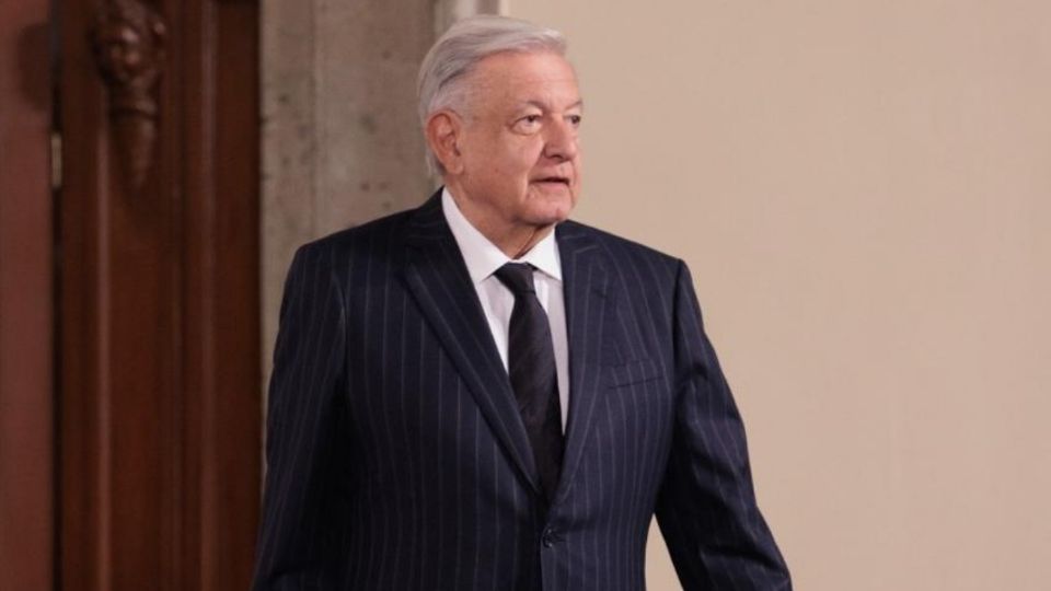 AMLO revela cuánto recibirá de pensión tras su retiro de la política