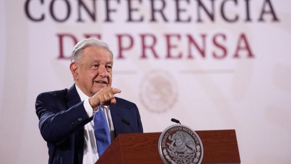 AMLO responde a reclamos de Noroña: «el acuerdo era con militantes de Morena»