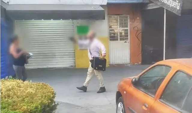 Sujeto amenaza con un arma de fuego a una mujer, en Xalapa