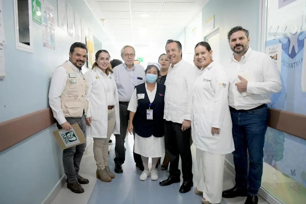 Secretario de Salud y titular del IMSS supervisan hospital de Tarimoya, en Veracruz