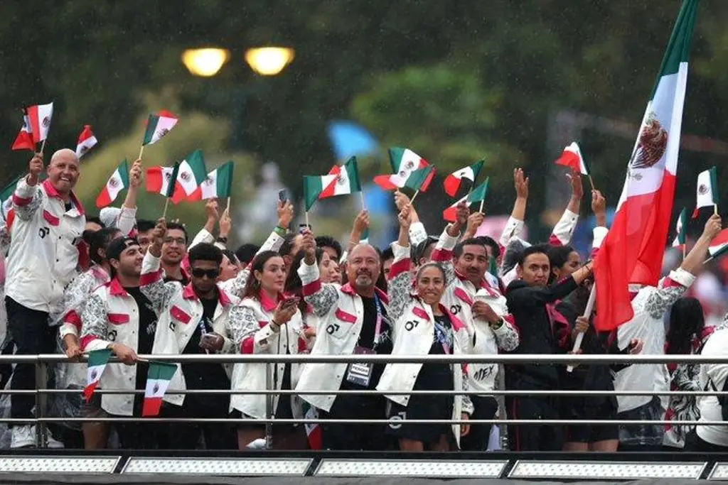 Delegación de México en París 2024; ellos fueron los abanderados