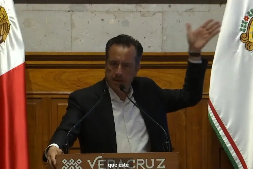 «Es puro show»: Cuitláhuac tras denuncias de Miguel Ángel Yunes Linares