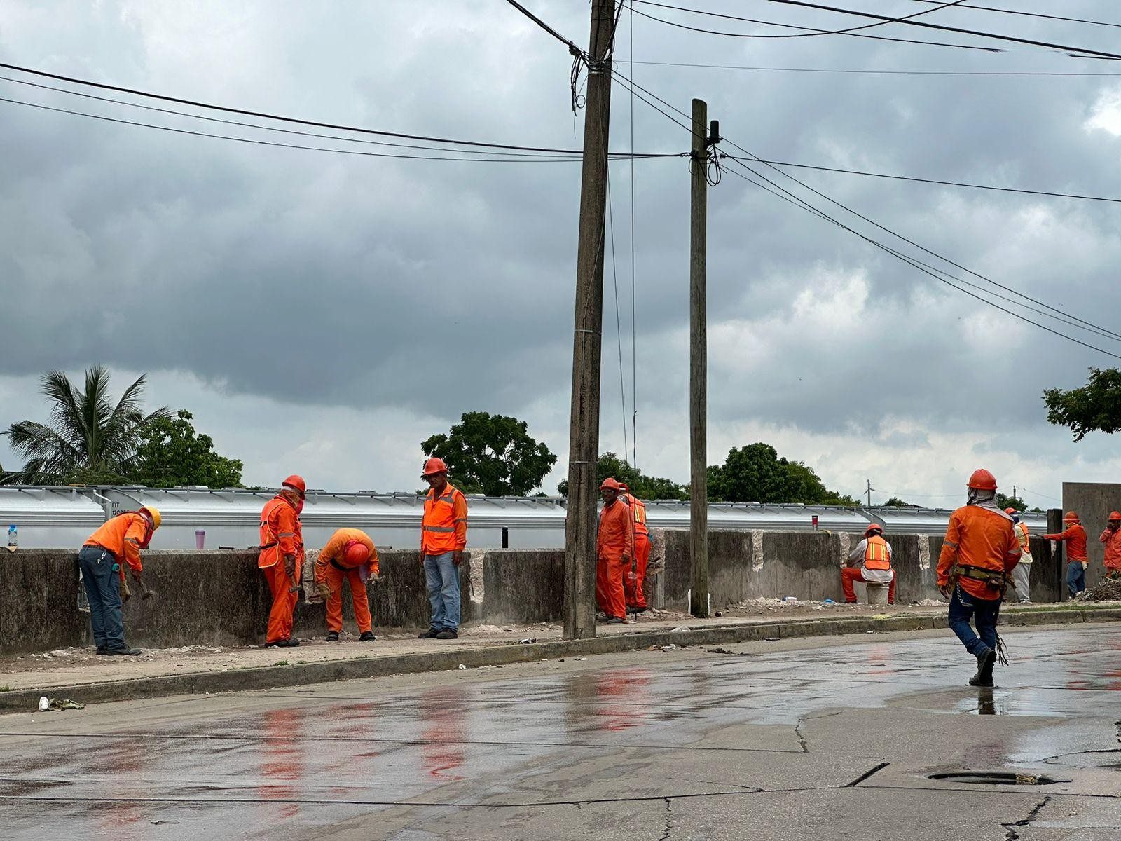 Realizan bardeado perimetral de tren como parte del Corredor Interoceánico en Coatza