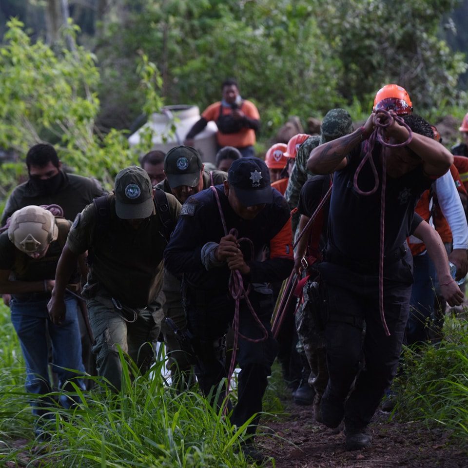 Se apoyará a familias de policías fallecidos en Tepetlán: Alcalde