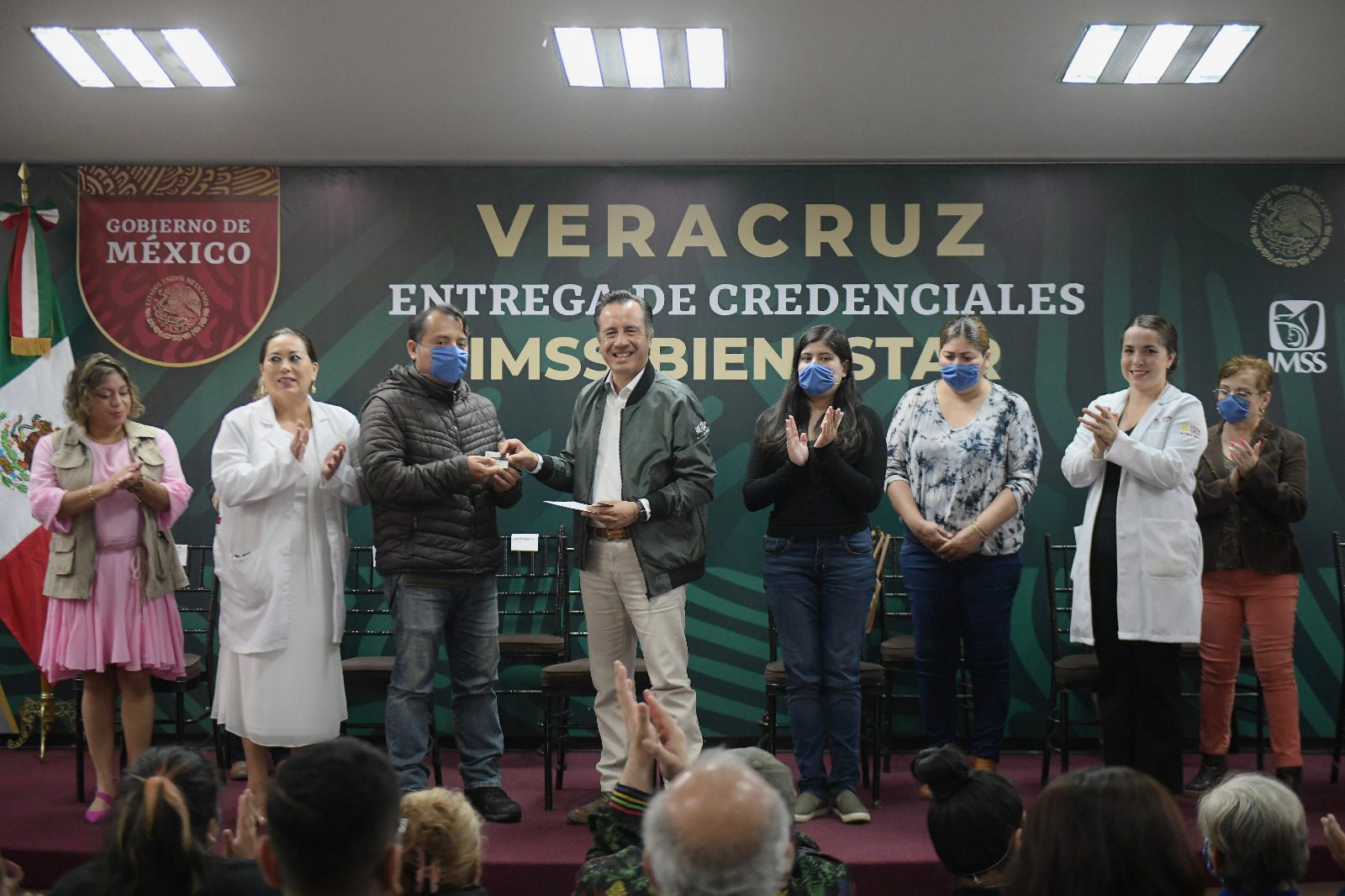 Veracruz se une a iniciativa nacional de entrega de credenciales del IMSS-Bienestar