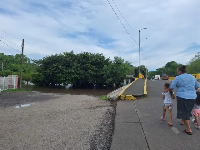 Reportan que río Cotaxtla está a 60 centímetros de desbordarse