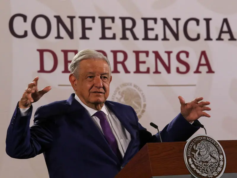 López Obrador pide a Tomás Zerón entregarse para aclarar dichos sobre caso Ayotzinapa