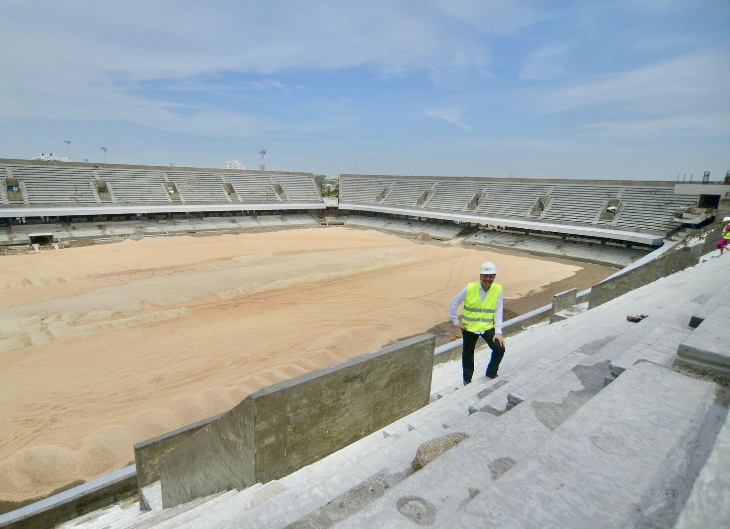 Avanza construcción de torres, palcos e instalaciones del estadio “Pirata” Fuente