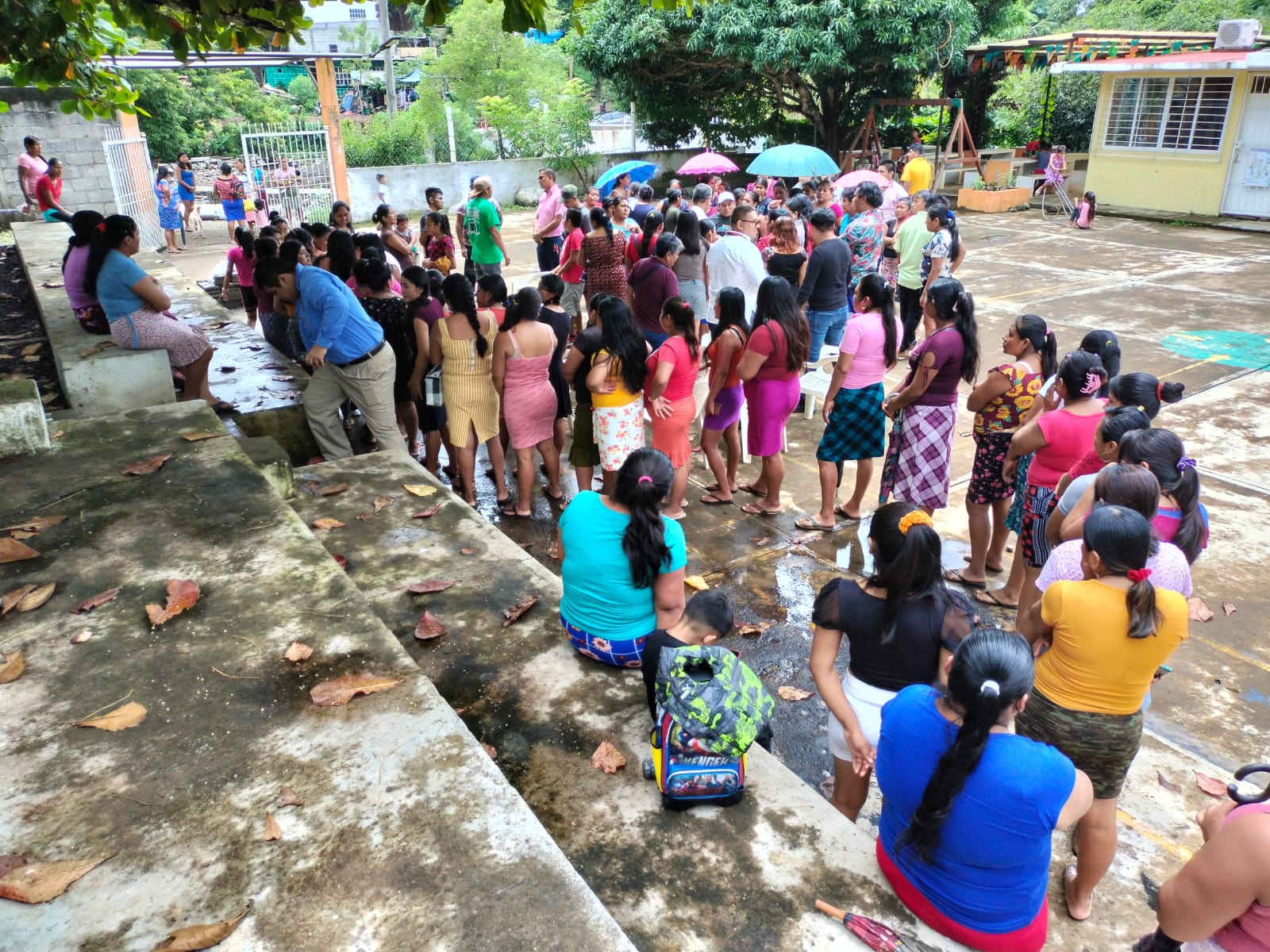 Se soluciona conflicto en primaria de San Isidro Texcaltitan