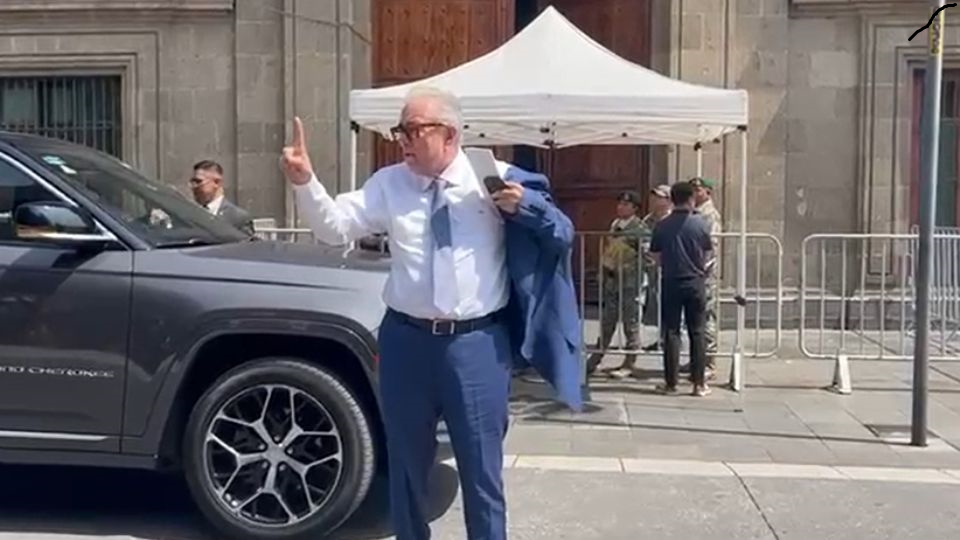 «Está tranquilo Sinaloa», asegura gobernador Rubén Rocha tras jueves de bloqueos y balaceras