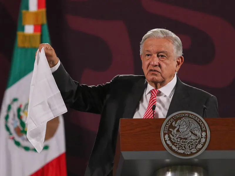 ‘Prefiro no opinar’, López Obrador sobre exilio de opositor venezolano Edmundo González