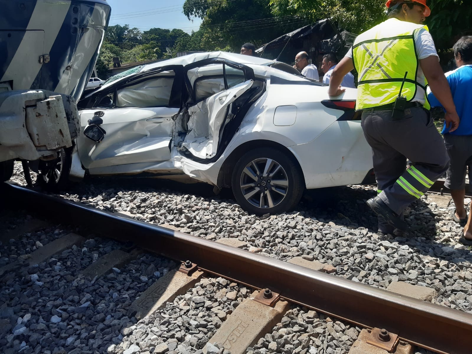 Conductor intento ganarle el paso al tren interoceánico