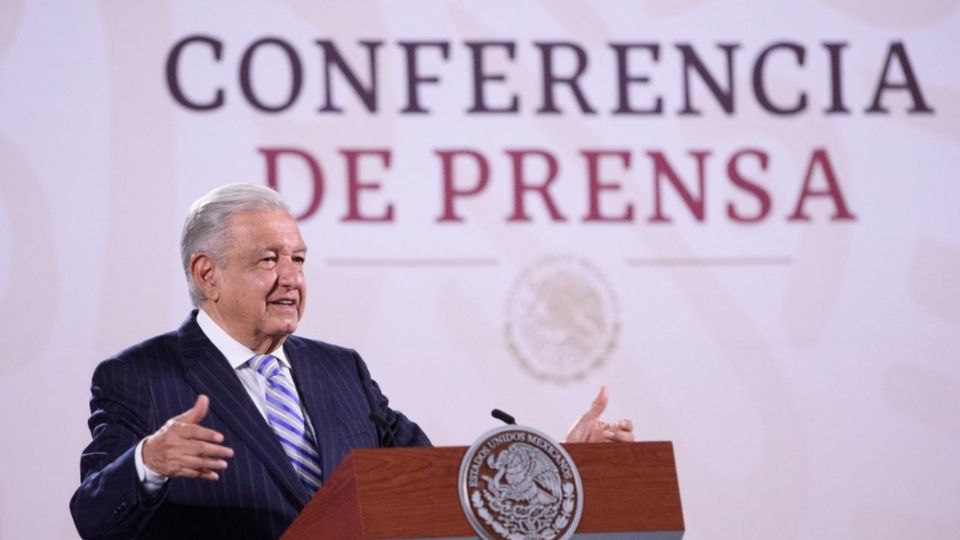 Arremete AMLO contra jueces que intentan frenar la reforma al Poder Judicial