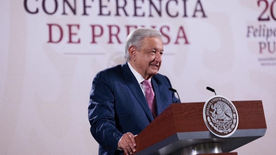 AMLO rifará uno de sus relojes: ¿quiénes pueden participar?