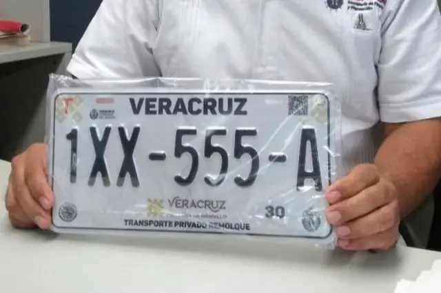 Automovilistas con placas viejas caerían al buró de crédito: Sefiplan