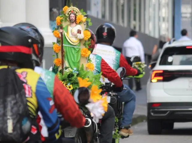 Miles asisten a ver las reliquias de San Judas Tadeo en Orizaba