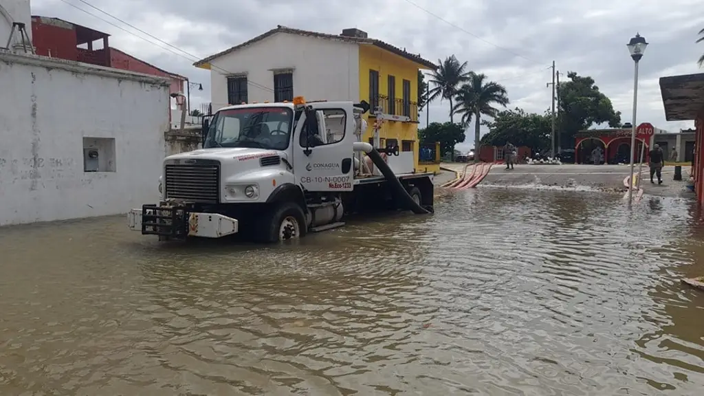 Nivel del río Papaloapan en Tlacotalpan sigue en aumento, reporta Conagua