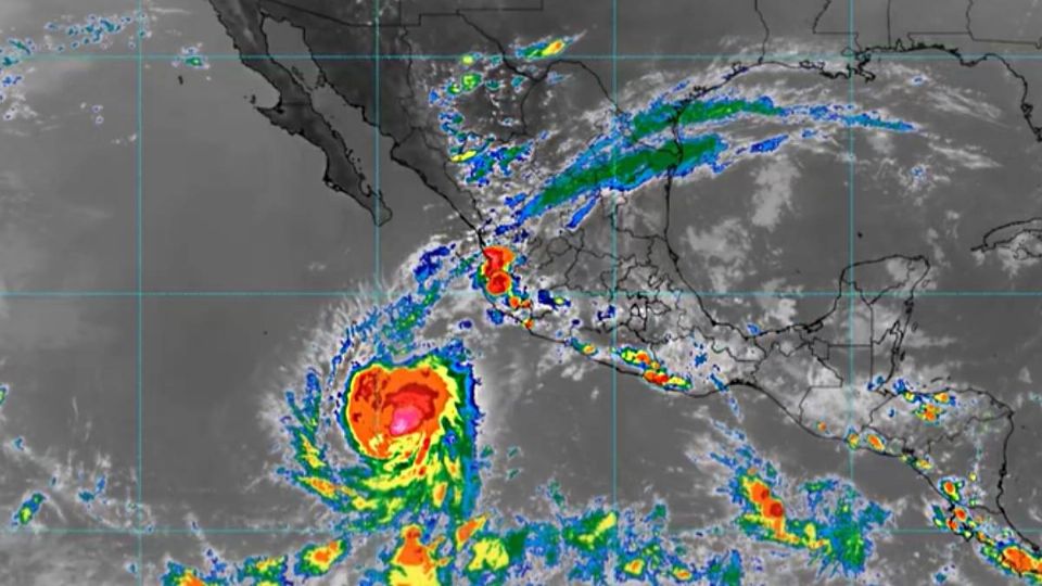 Huracán Kristy se intensifica a categoría 2: ¿afectará playas de México?