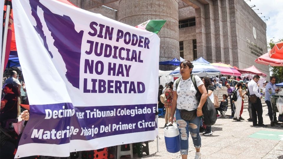 Trabajadores del Poder Judicial liberan accesos de edificio del Consejo de la Judicatura Federal