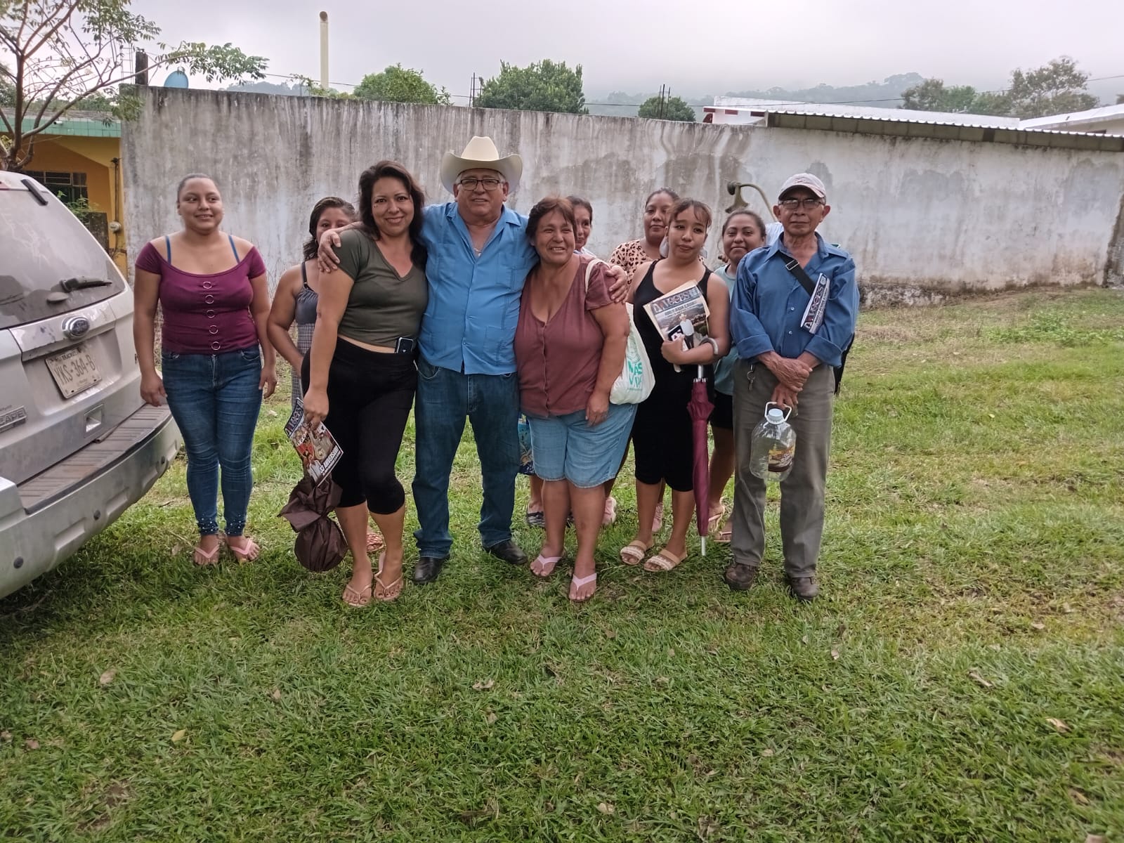 Afiliarse a Morena, pide don Fito en Catemaco