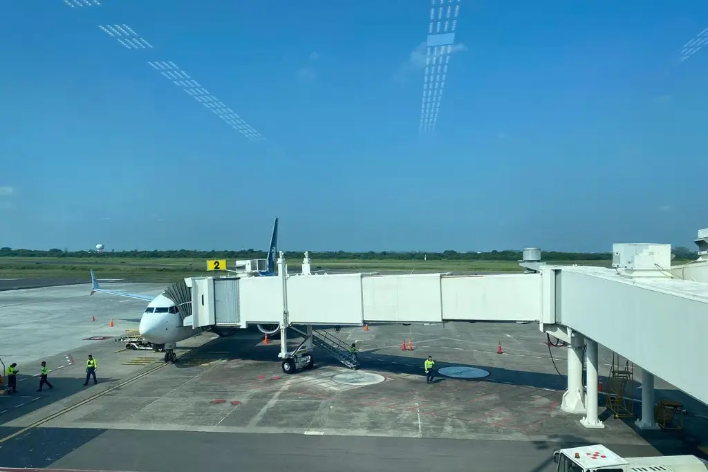 Prevén cerrar 2024 con cifra récord en movimiento de pasajeros del aeropuerto de Veracruz