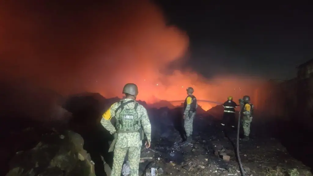 Incendio se sale de control en Lomas del Ángel de Veracruz