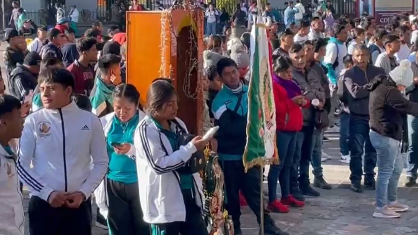 Cientos de peregrinos arriban a la Basílica de Guadalupe