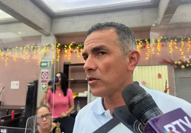 Alcalde electo de Lerdo de Tejada acude a Congreso; desea rendir protesta