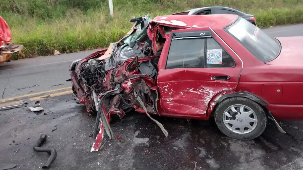 Se desbarata tras accidentarse en el tramo Alvarado-Paso del Toro