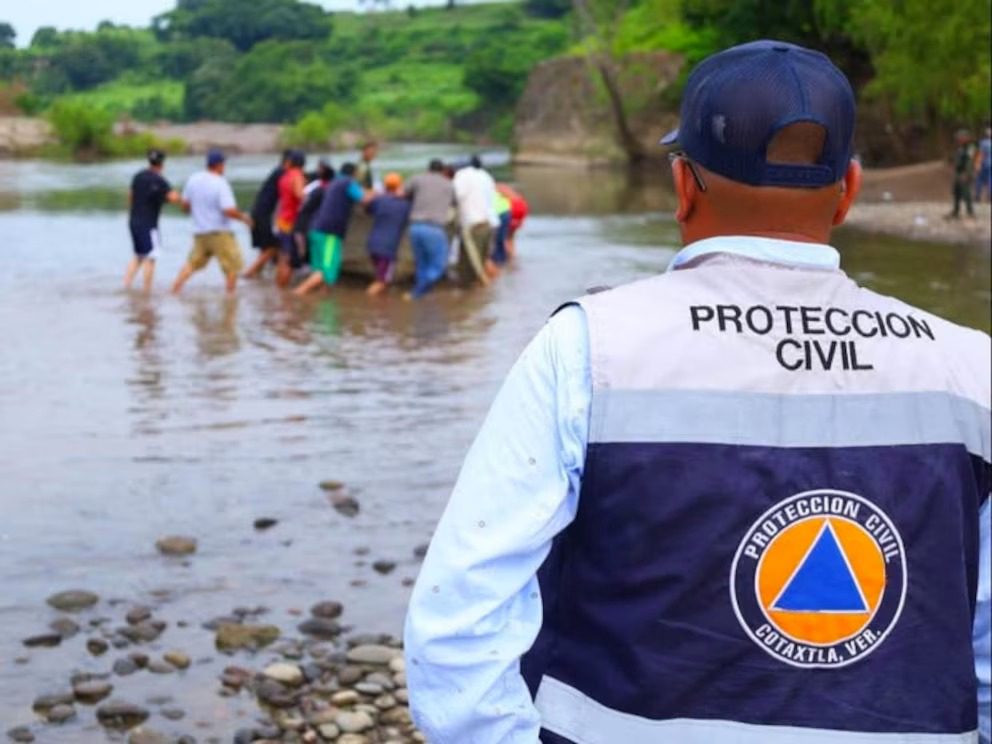 Hermanos se ahogan en río Cotaxtla; pasaban su día libre pero no lograron salir