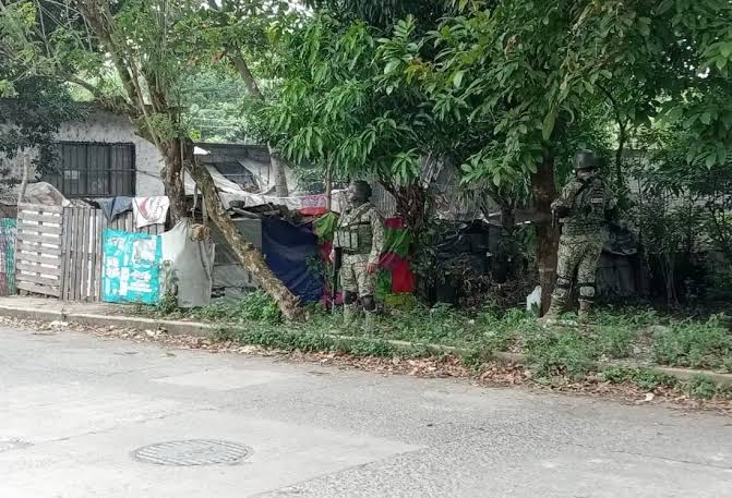 2 detenidos tras cateo en Colonia Tetila