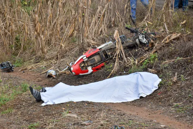 Accidente en Acayucan deja un policía muerto y otro herido