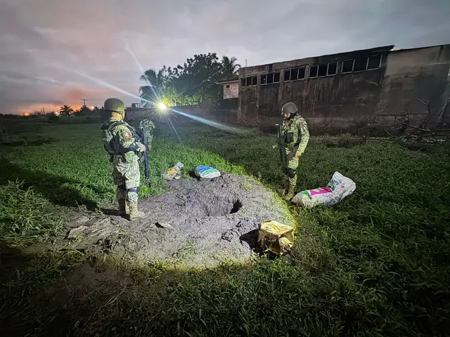 Aseguran toma clandestina de hidrocarburo en Minatitlán