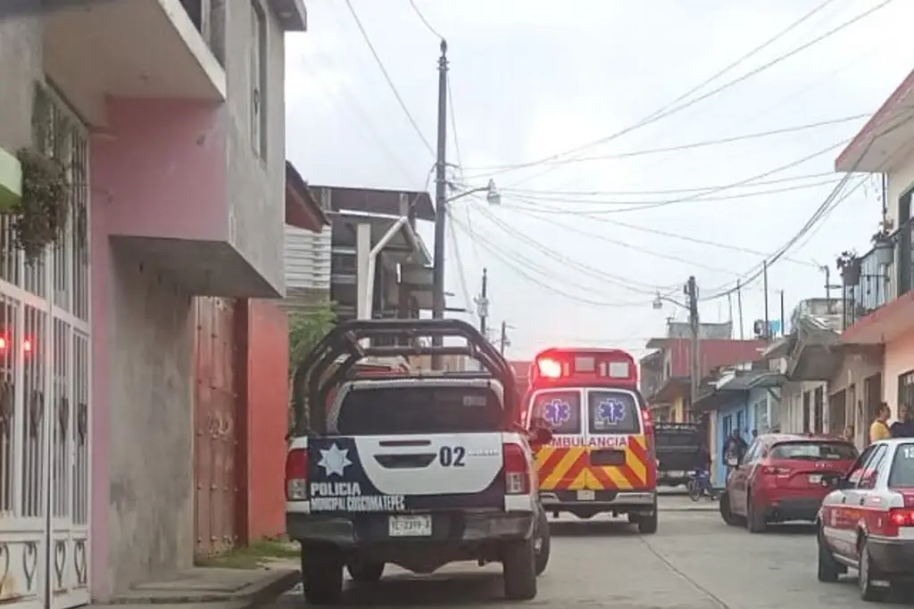 Sujeto apuñala a su propia madre con unas tijeras