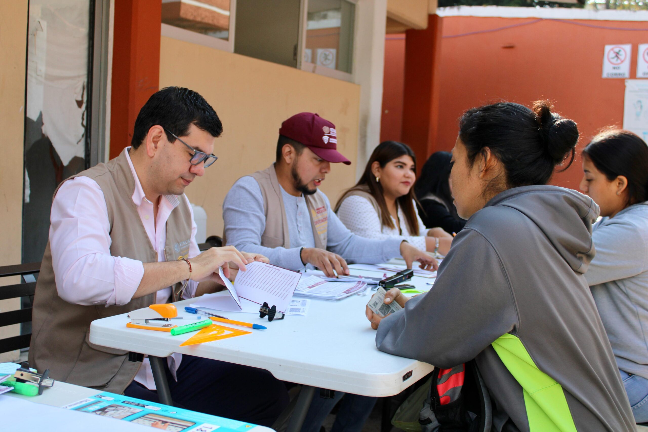 Al 11 de abril todas y todos los estudiantes de secundaria tendrán su beca en Veracruz