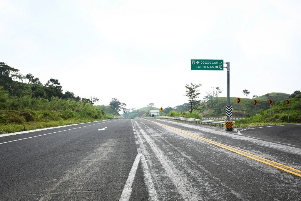 Inician reparación de tramos carreteros en Veracruz