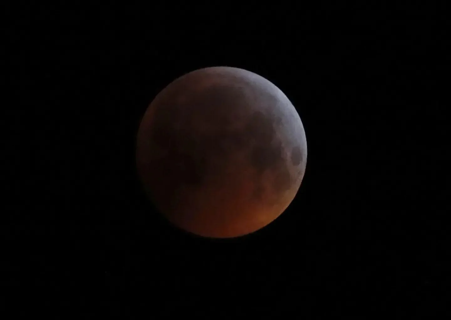 Eclipse lunar Eclipse Lunar 2025: ¿A qué hora se podrá apreciar la “Luna de Sangre”?